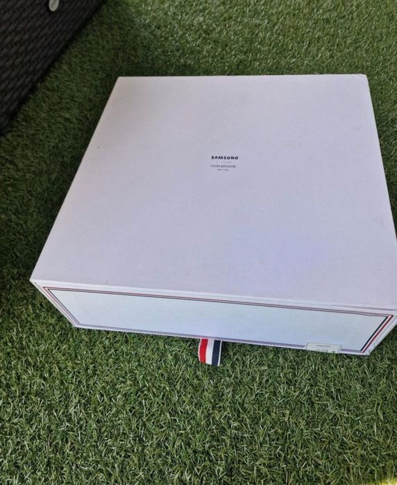 Galaxy Z Flip 3 5G Thom Browne Edition