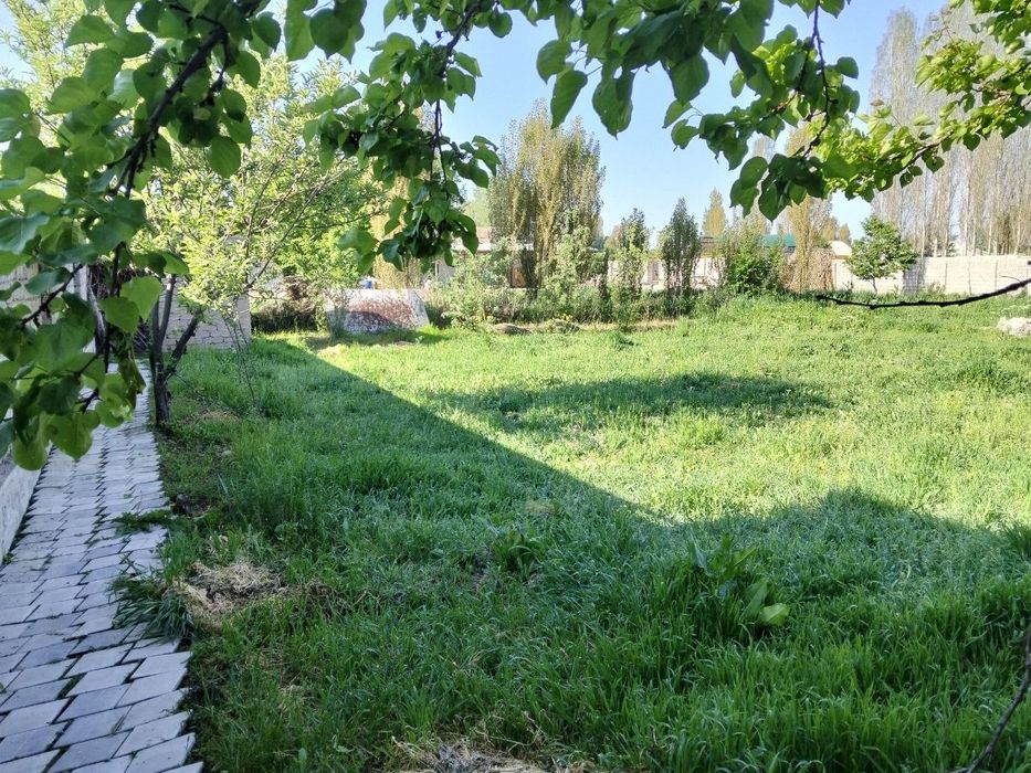 Участка сотилади 4 сотих