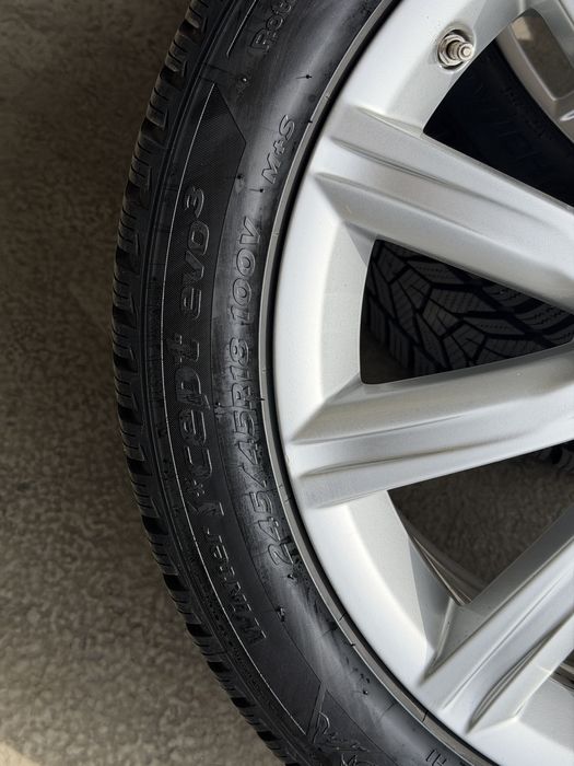 Джанти 18 5х112 Ауди с нови гуми 245 45 18 Ханкок