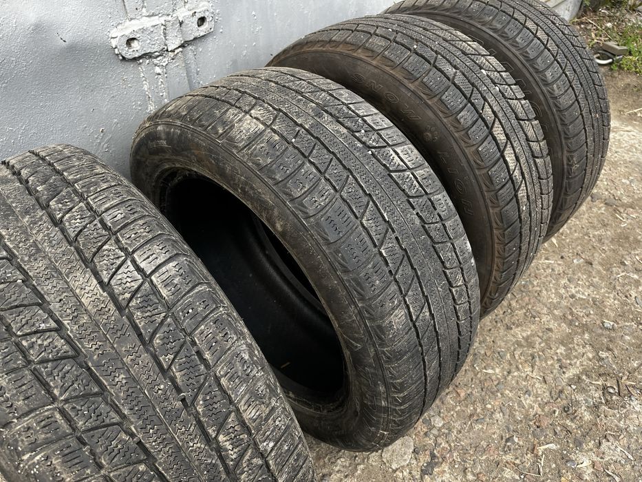 Шины Triangle 225/55 R17 б/у