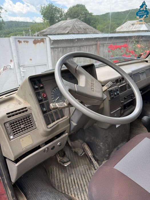 Camion Iveco Basculabil