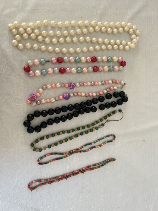 Бусы разные перламутровые