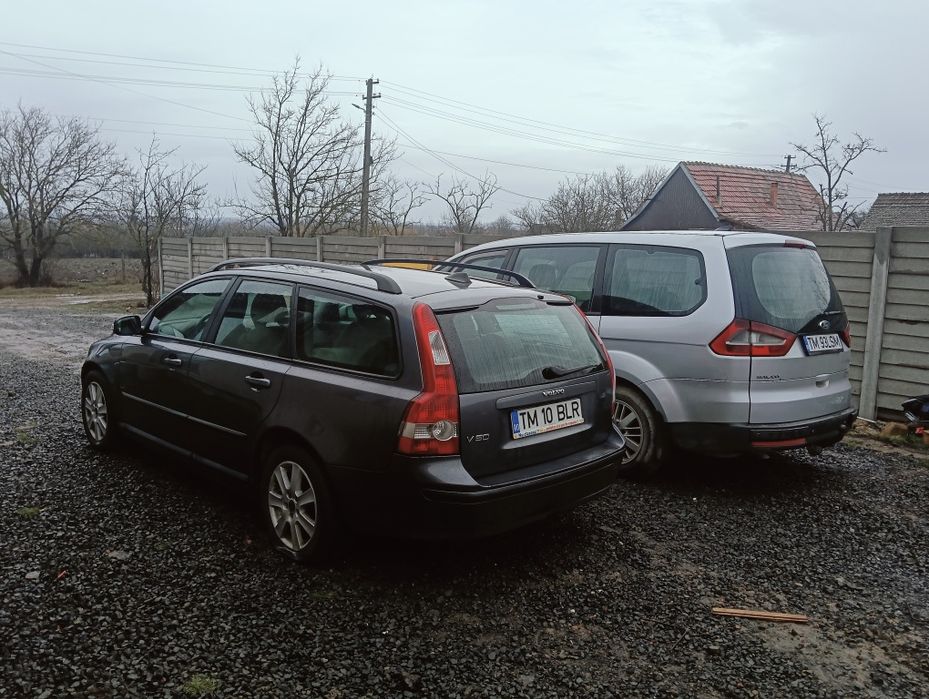 Vând Ford Galaxy și Volvo V50