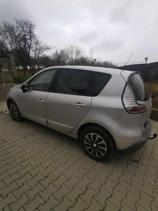 Autoturism Renault scenic