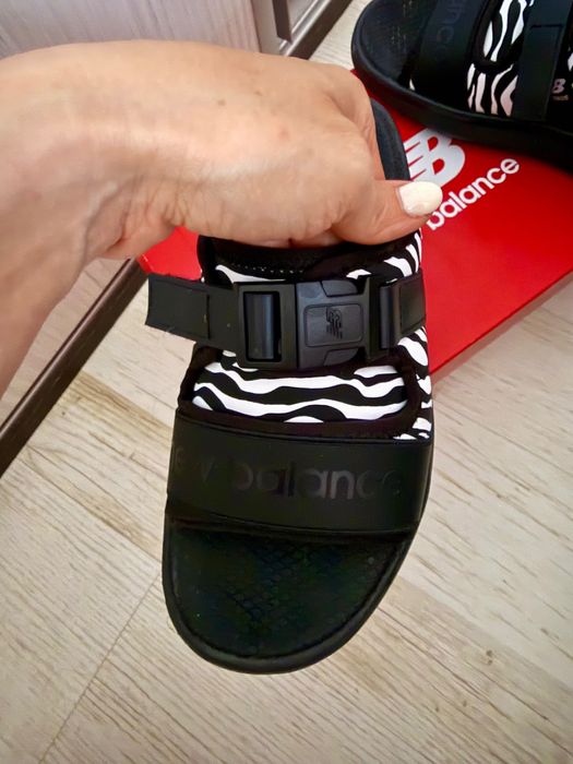 Дамски чехли New Balance