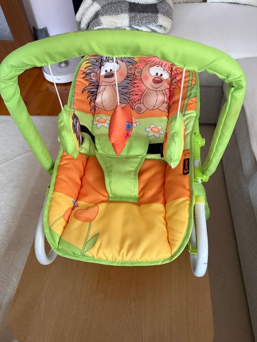 Продавам бебешки шезлонг- люлка!