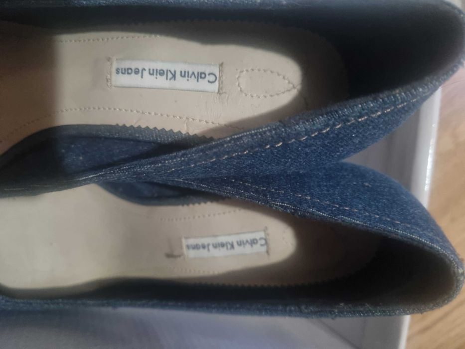 Pantofi Calvin Klein noi 40