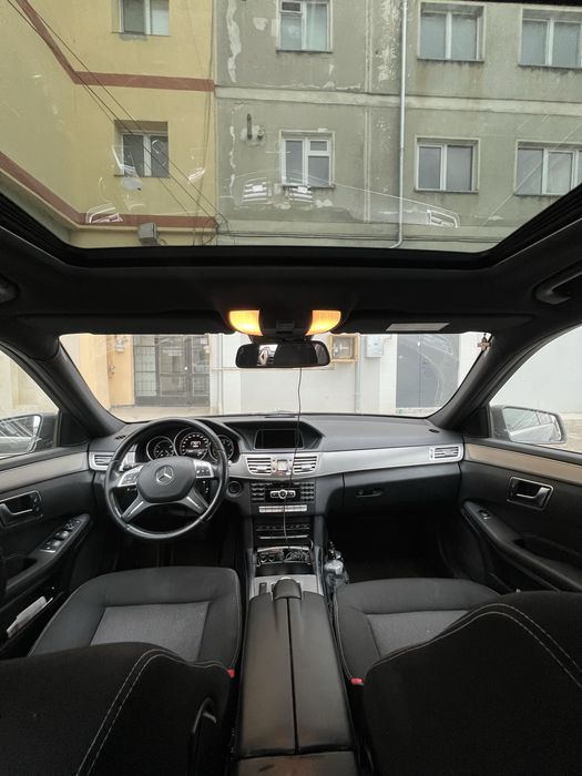 Vând Mercedes E-Class W212 facelift, 2014, 2.2 CDI, cutie automată.