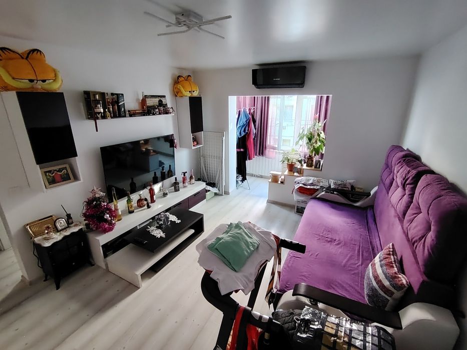 Vând apartament cu 3 camere