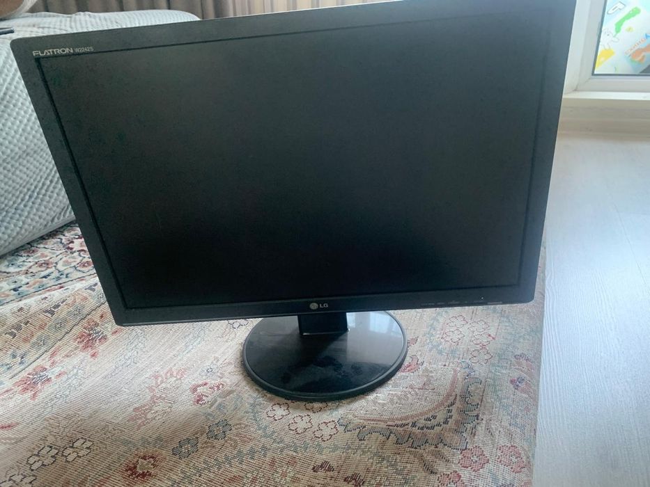 Продам монитор LG