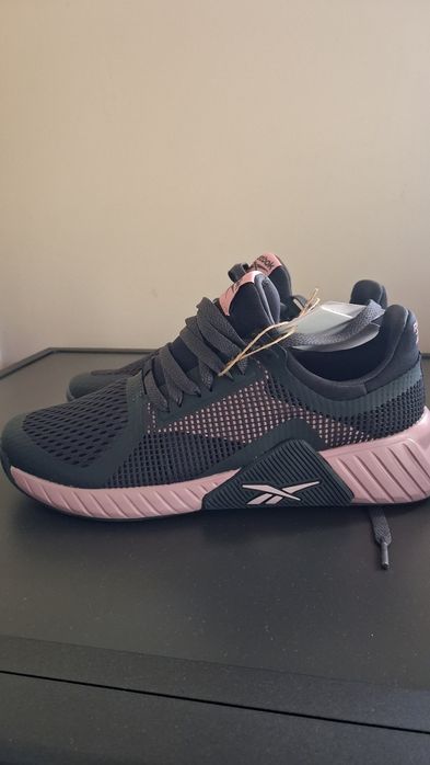 Нови маратонки Reebok