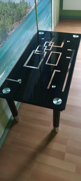 Холна маса стъклена