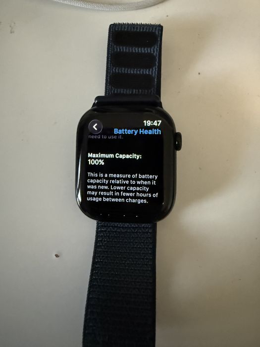 Apple Watch Series 10 46mm GPS, 100% Battery Health  + зарядно