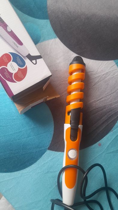 Vând placa de par undulat noua