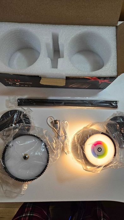 LED Модерни Настолни Лампи - RGB Осветление