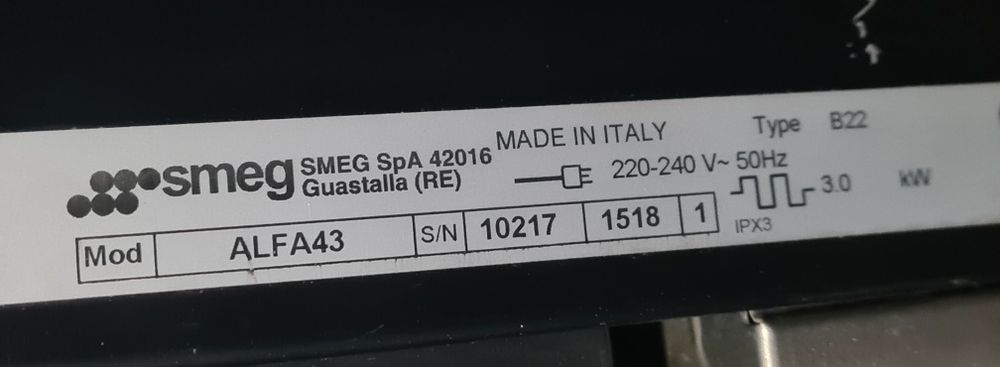 Cuptor profesional cu convenție patiserie 4 tăvi.