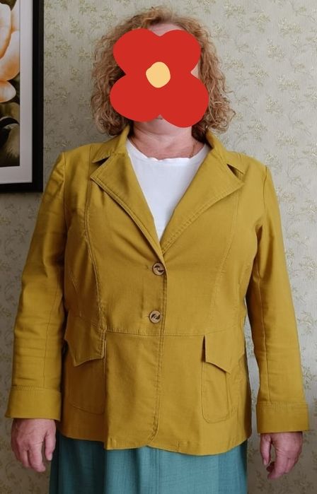 Продам женские вещи.