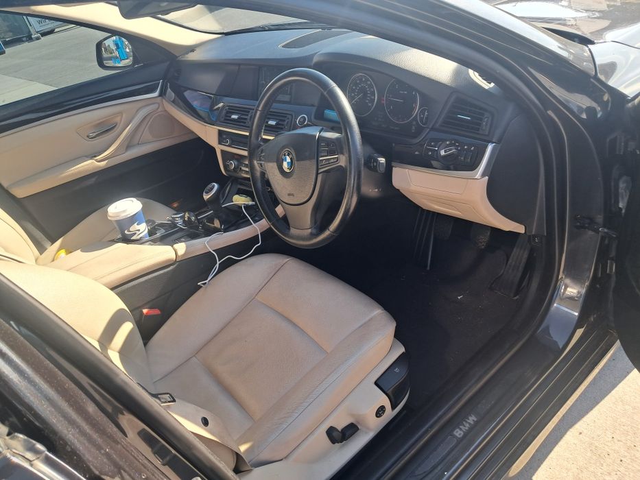 Vand BMW 520 An 2011. ( UȘOR AVARIAT)