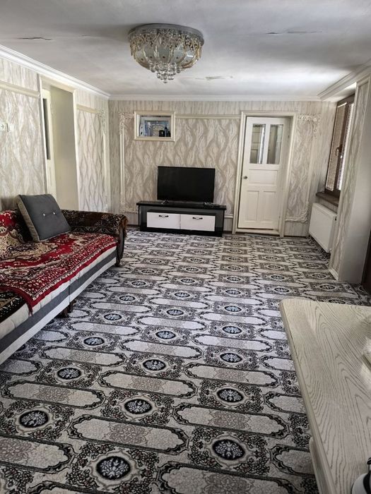 Горбольница 5-соток срочно продаётся дом.