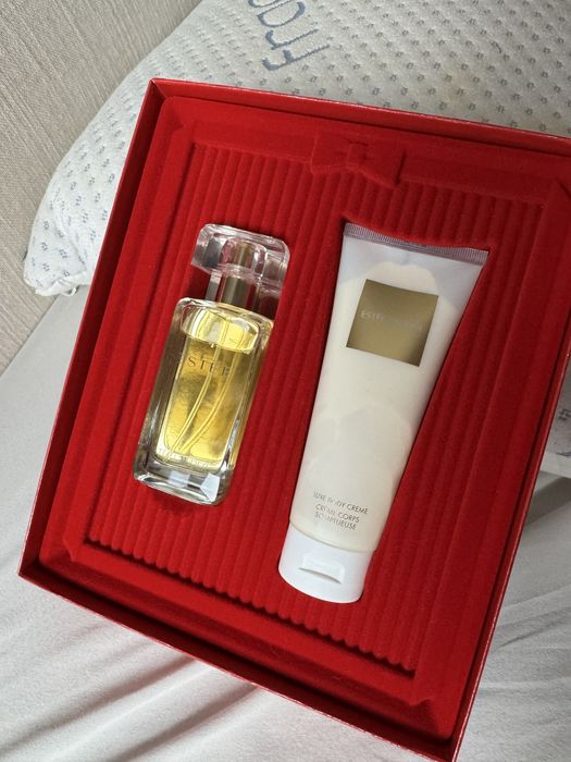 Коледни комплекти Estée Lauder