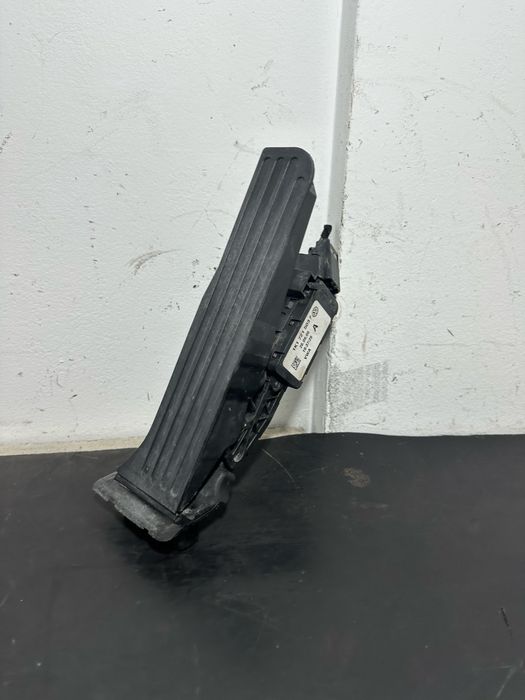 Pedala acceleratie Audi A3 8P 2.0 TDI BKD 1K1721503P