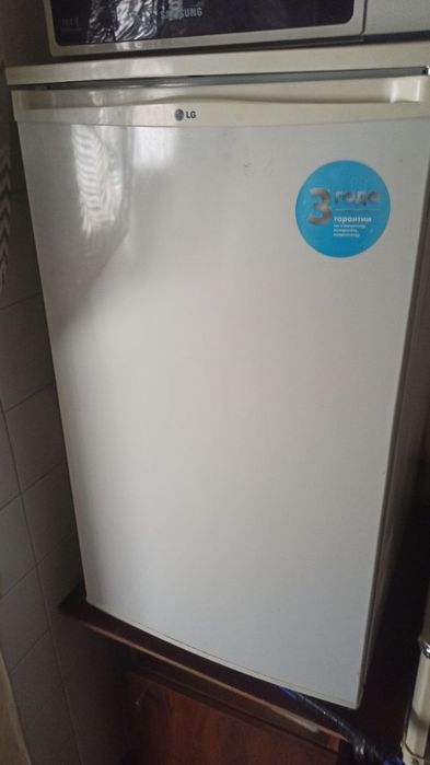 Холодильник LG  компактный