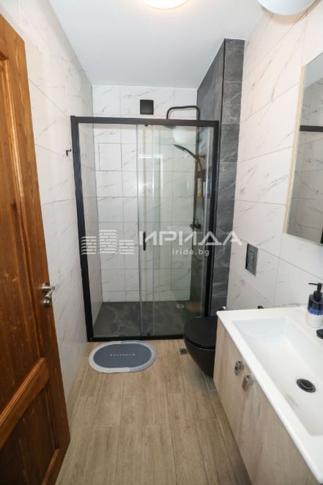 Двустаен апартамент в центъра