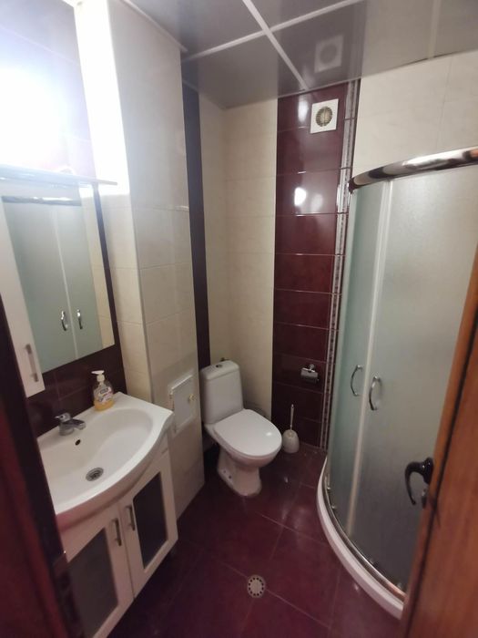 Дава се под наем Двустаен апартамент в Бургас, Център - 60 кв.м за 408 € - Снимка #5