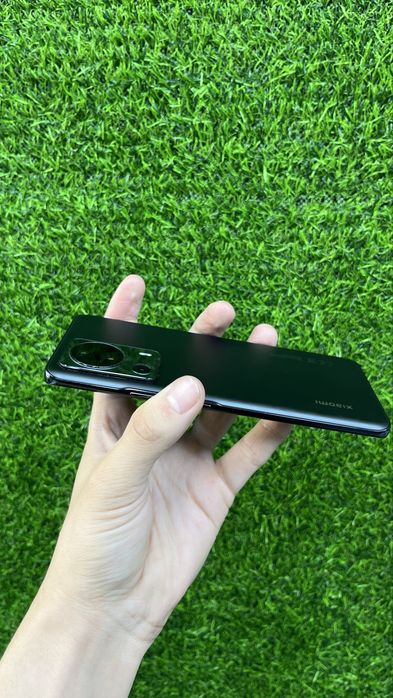 Продам Xiaomi 13 Lite.