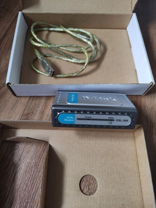 Продам ADSL модем D-LINK DSL-200