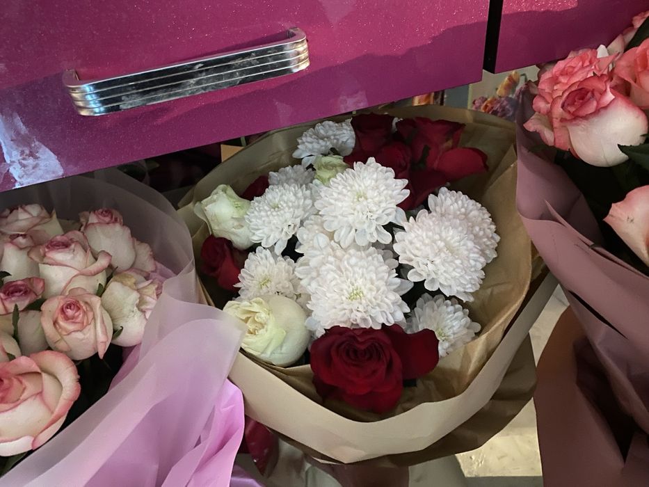 Цветы разные срочно