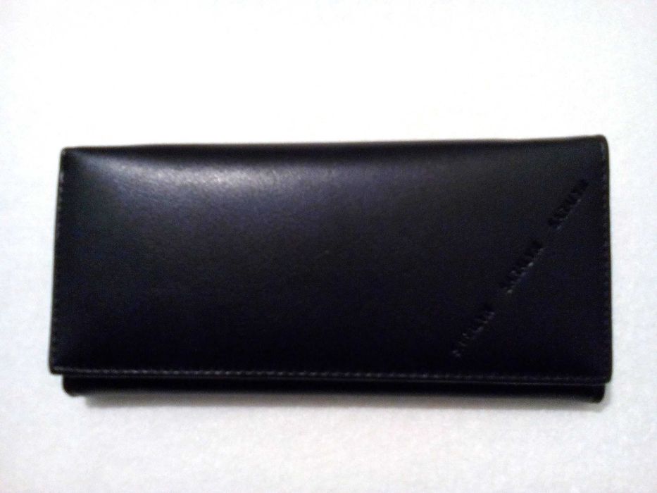 Промо оферта: Стилно дамско портмоне с много прегради