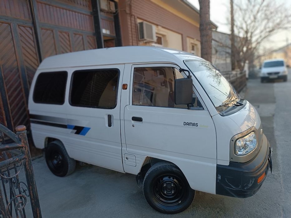 Дамас сотилади 2009 йил