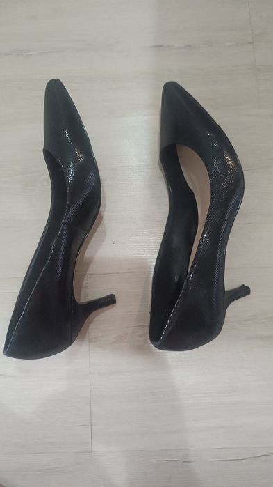 Туфли черные, жегские