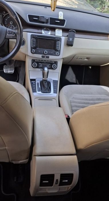VOLKSWAGEN Passat 2011 — imagine 4
