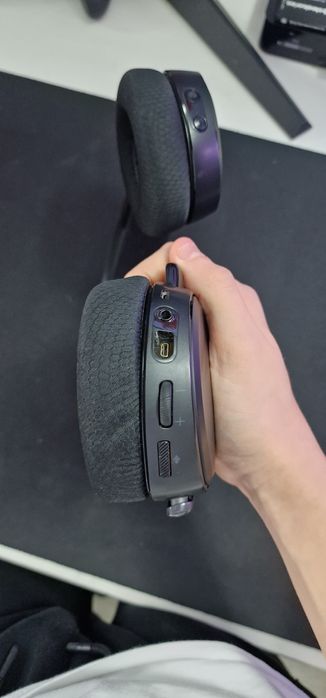 Steelseries arctis pro