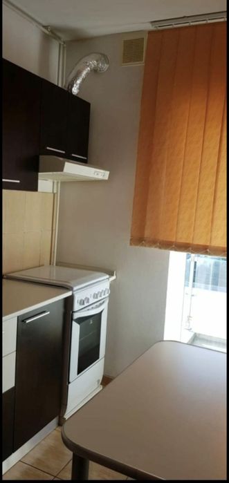 Particular închiriez garsonieră.