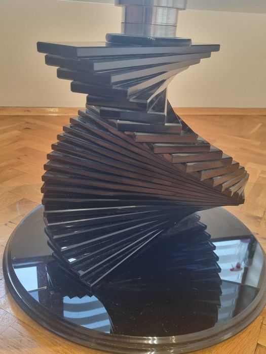 Холна маса от масивно, закалено стъкло