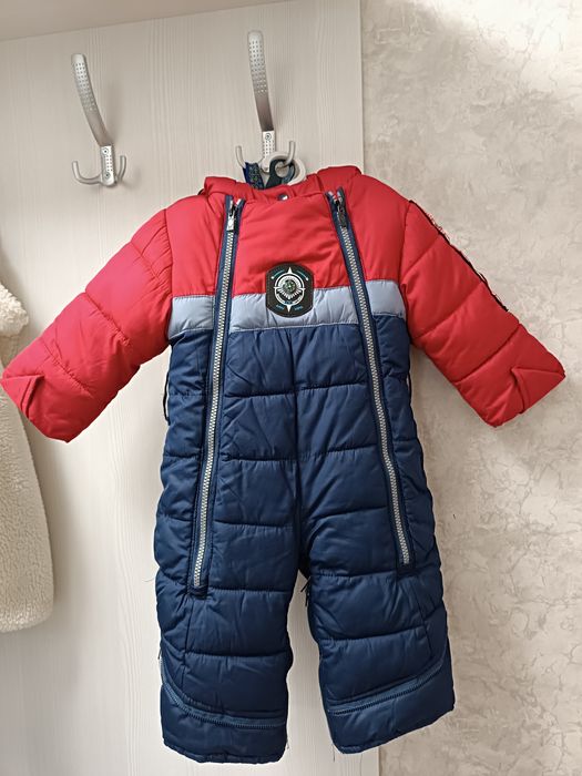 Продам комбинезон осень зима