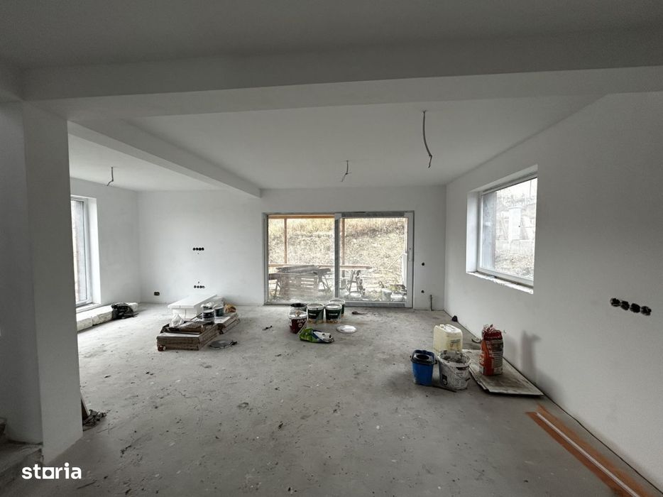 Casa Individuala in Chinteni 700mp teren zona str Crangului