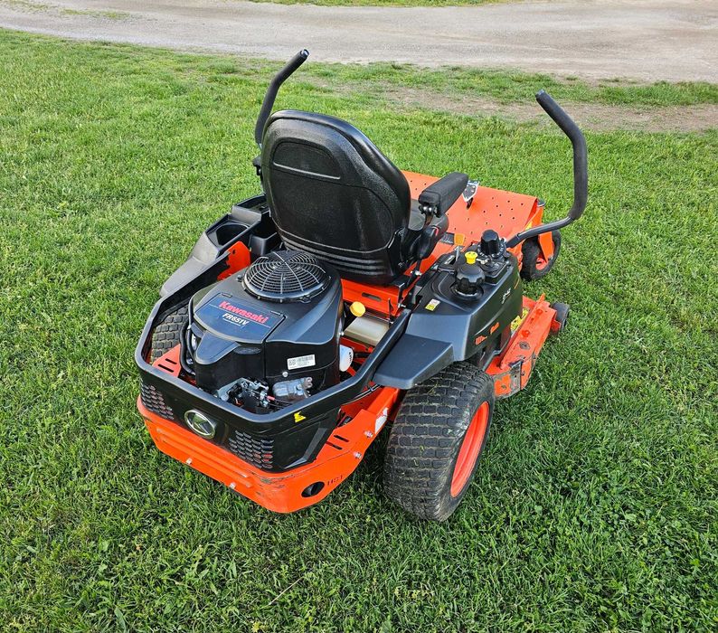 Тракторна Косачка KUBOTA.Z1 421. ПЕРФЕКТНА