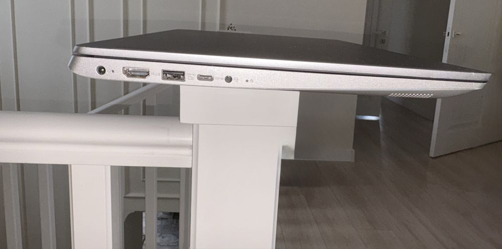 Продам ноутбук Lenovo IdeaPad 3