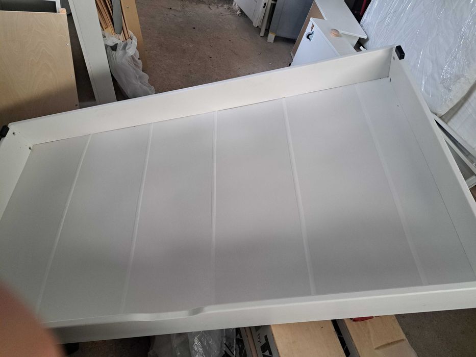 Masa de infasat cu saltea Ikea