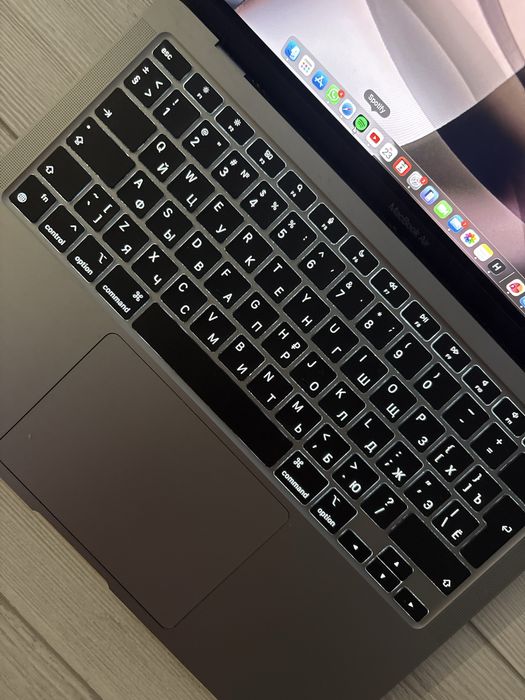 MacBook Air 13,3″ M1, 2020 года.