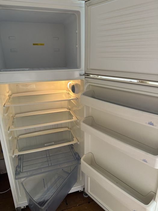 Продам холодильник Beko!
