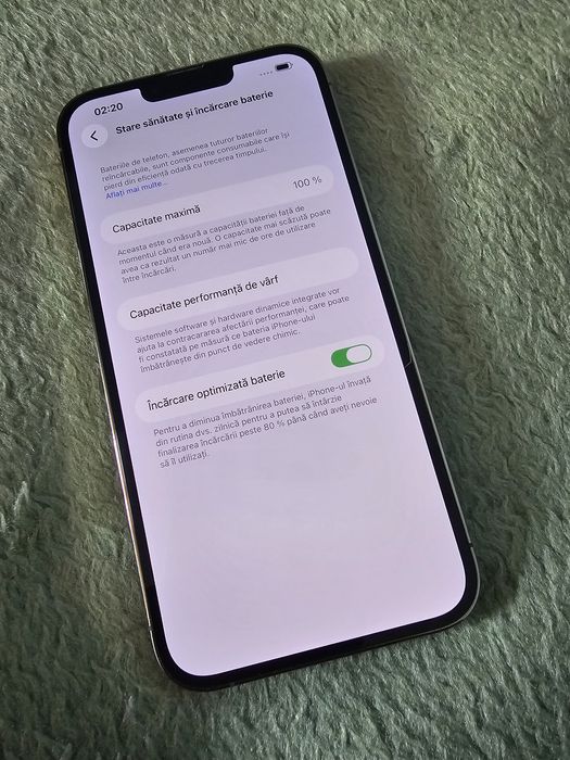 Vând iphone 13 pro max Gold
