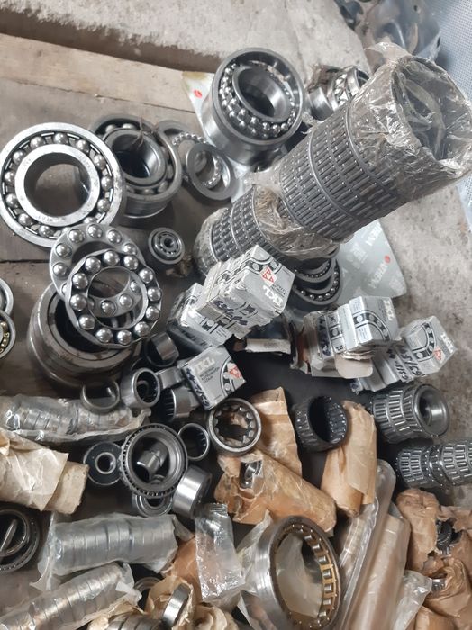 Schimb 500 Rulmenti noi 4 lei bucata