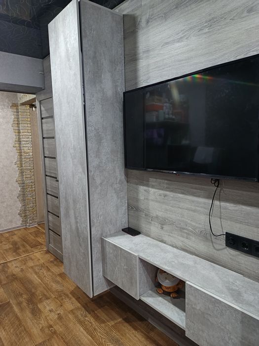 Продам двух комнатную квартиру