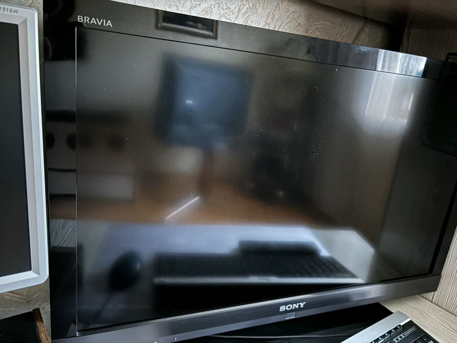 Продам телевизор