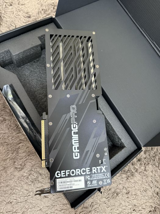 Видеокарта PALIT RTX 5070 GAMING PRO